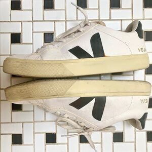 Veja size 41